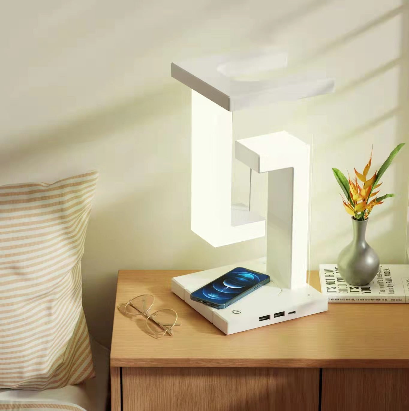 Lampe de Table Suspendue avec Chargeur Sans Fil pour Smartphone – Lampe d'Équilibre Flottante, Design Innovant pour la Maison et la Chambre à Coucher